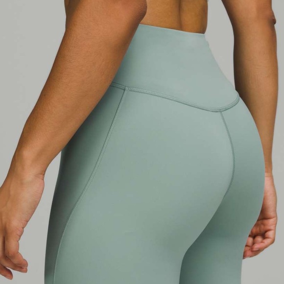 NWT Lululemon base pace HR tight 28” - Picture 3 of 6